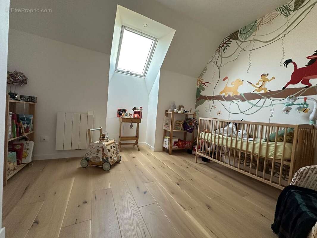 Maison à SAINT-LAMBERT-DU-LATTAY