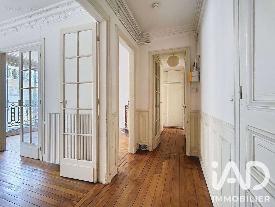 Photo 2 - Appartement à NEUILLY-SUR-SEINE