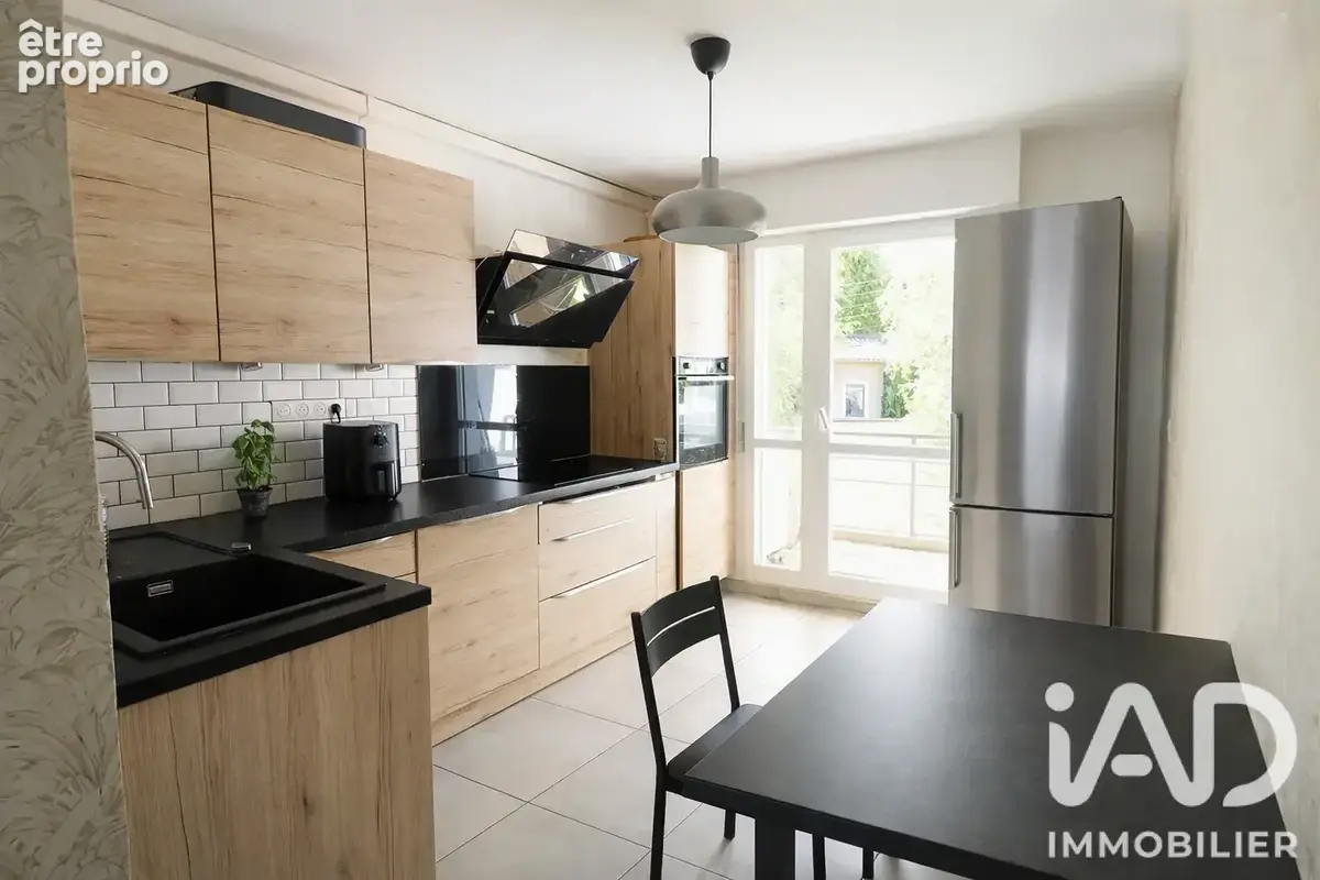 Photo 1 - Appartement à LYON-9E