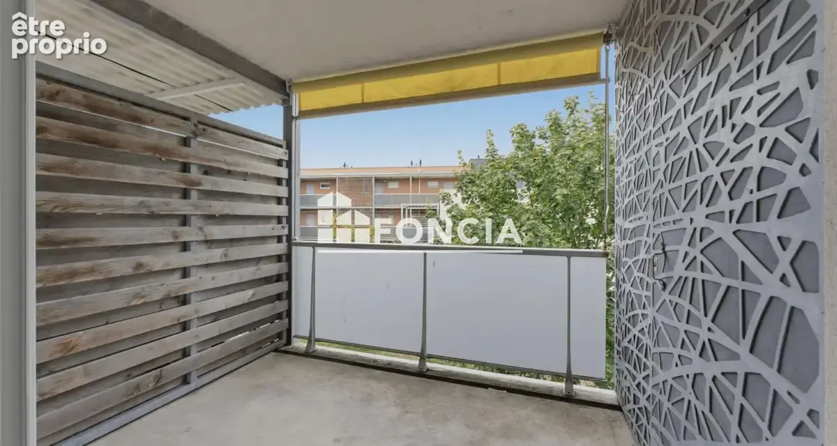 EYSINES Quartier Montalieu - T3 de 66 m2 comprenant une terrasse et une place de parking couverte - photo 2