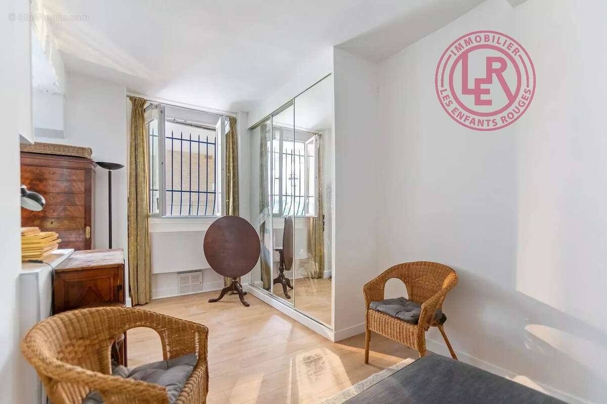 Appartement à PARIS-4E