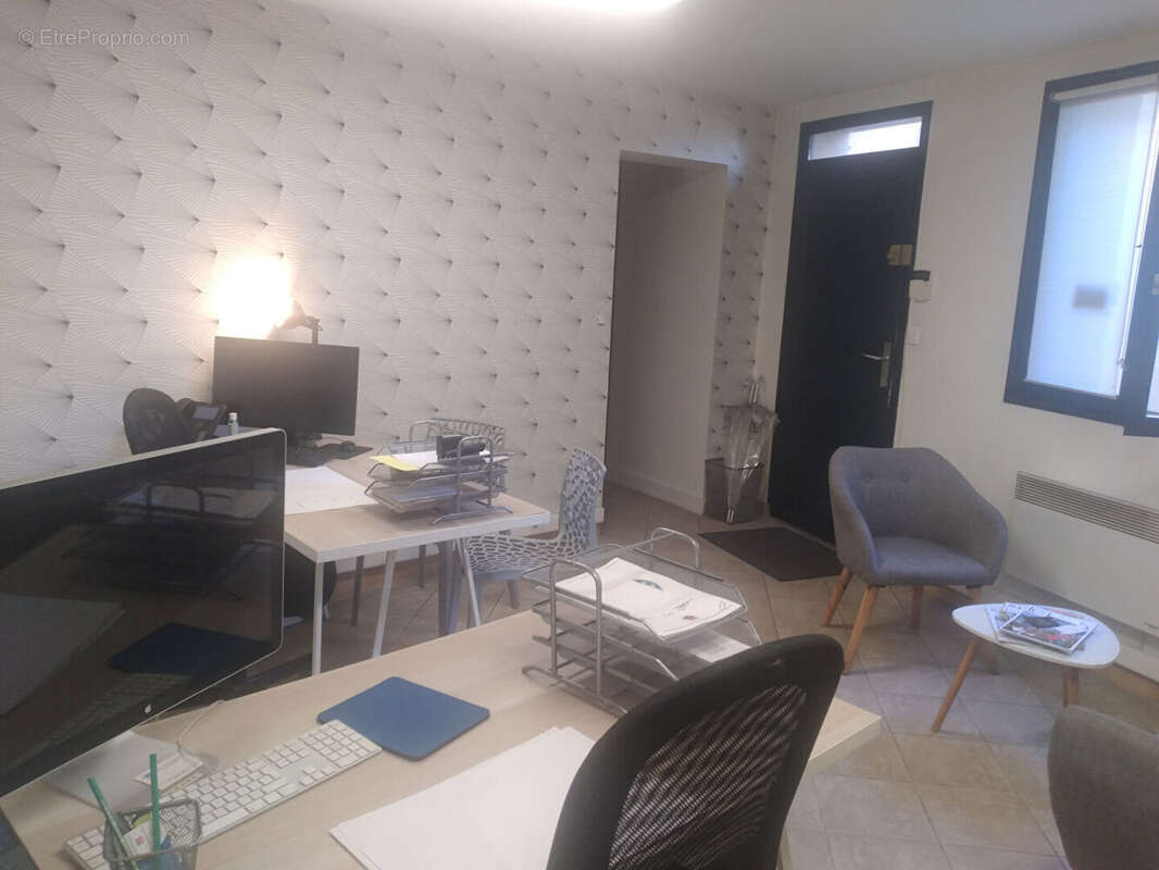 Local commercial 68.47 m2 - photo 2