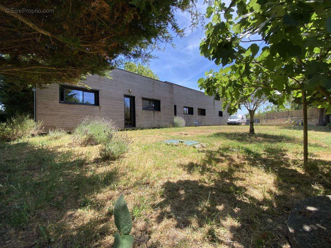 Villa COUP DE COEUR de 2015 de 130 m² avec Piscine couloir de 13x3 sur 2281 m² de Terrain divisible - photo 8