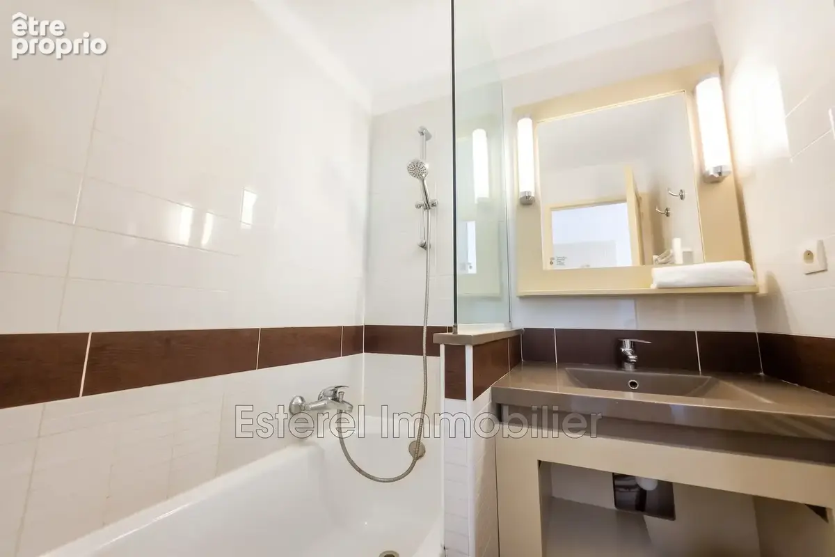 Appartement 3 pièces 38 m² à vendre à La Seyne-Sur-Mer (83530) - photo 8