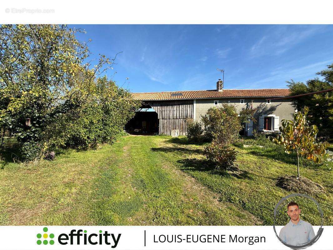 Maison à SAINT-JEAN-DE-SAUVES