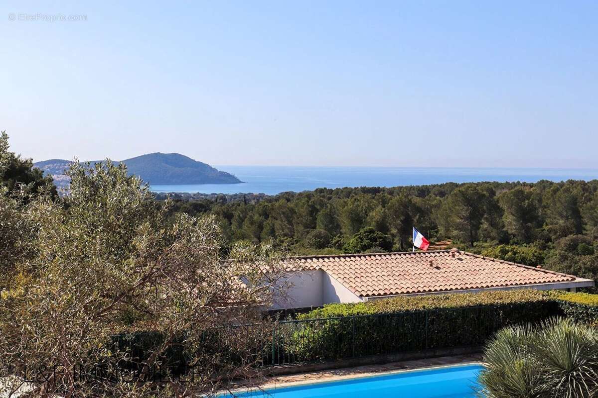 Maison à LA CADIERE-D'AZUR