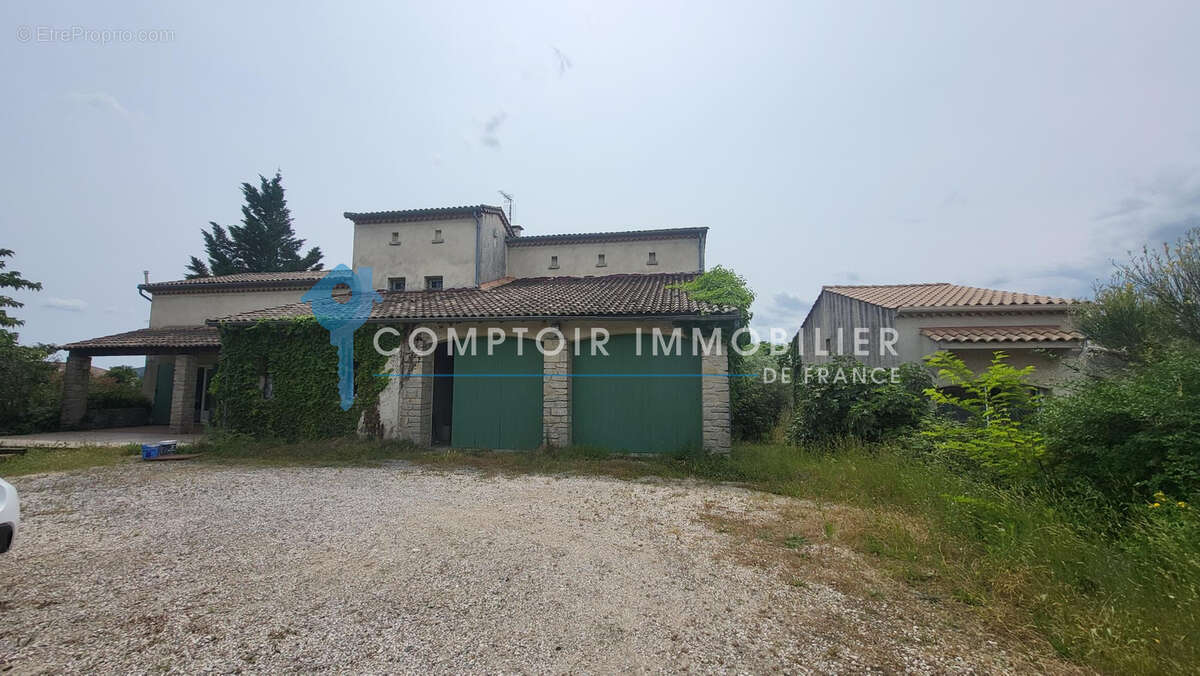 Villa Saint-Christol-Les-Ales de 218 m2 habitables sur un terrain de 2396 m2 - photo 17