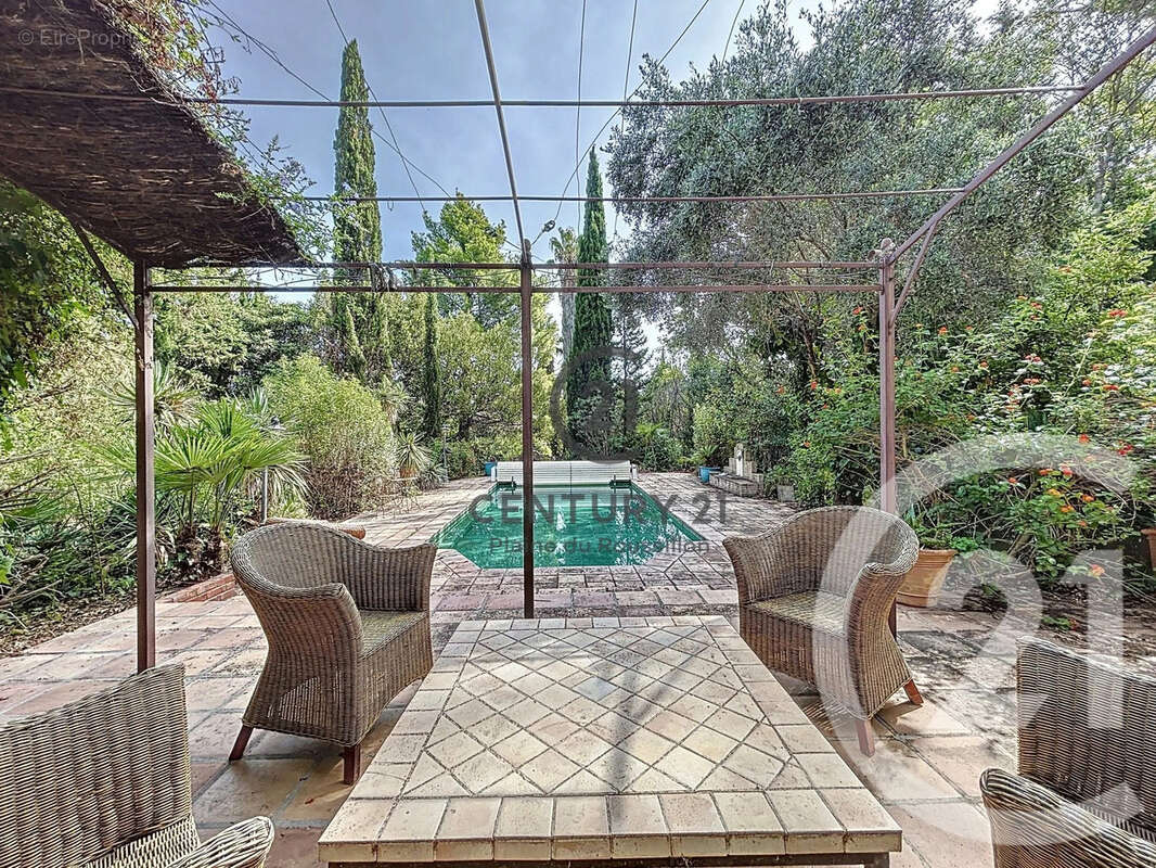 Maison à ESPIRA-DE-L'AGLY