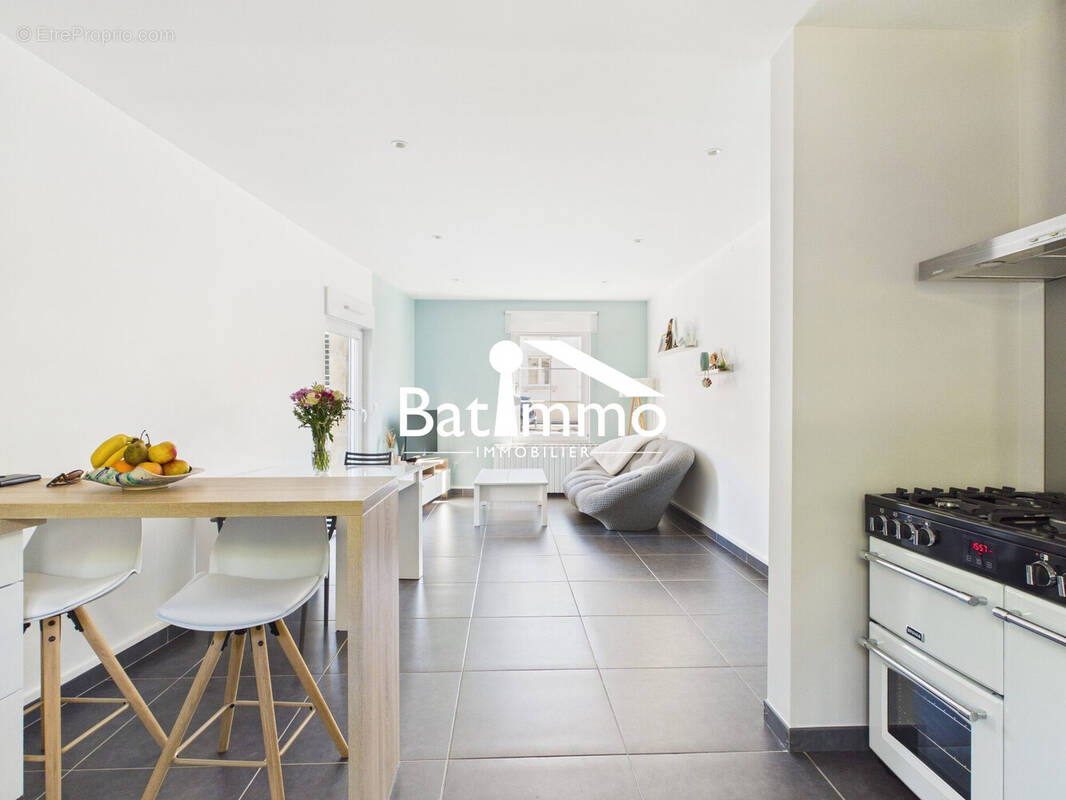 Appartement à SCY-CHAZELLES