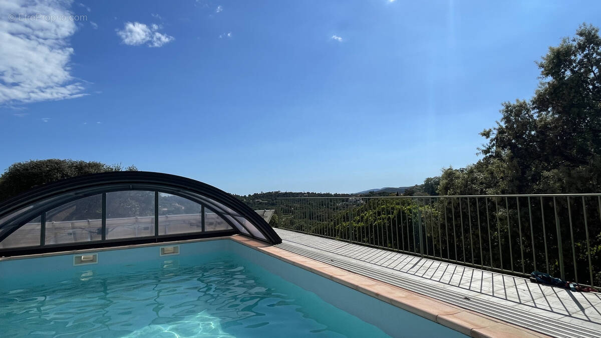 Maison à LA LONDE-LES-MAURES