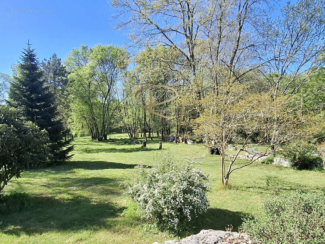 Maison à SAINT-ALBAN-AURIOLLES