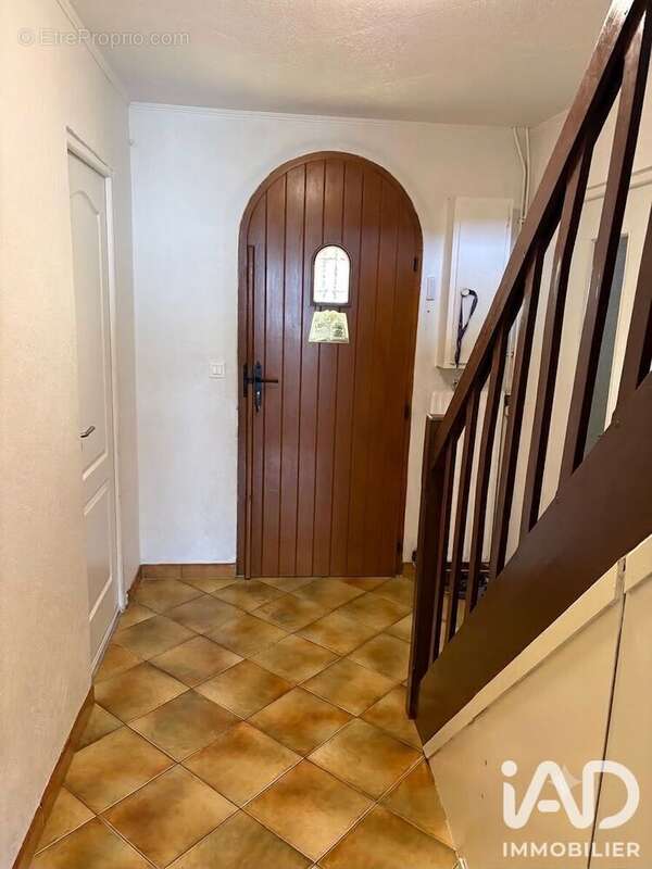 Maison 105 m² à Drancy  - photo 2