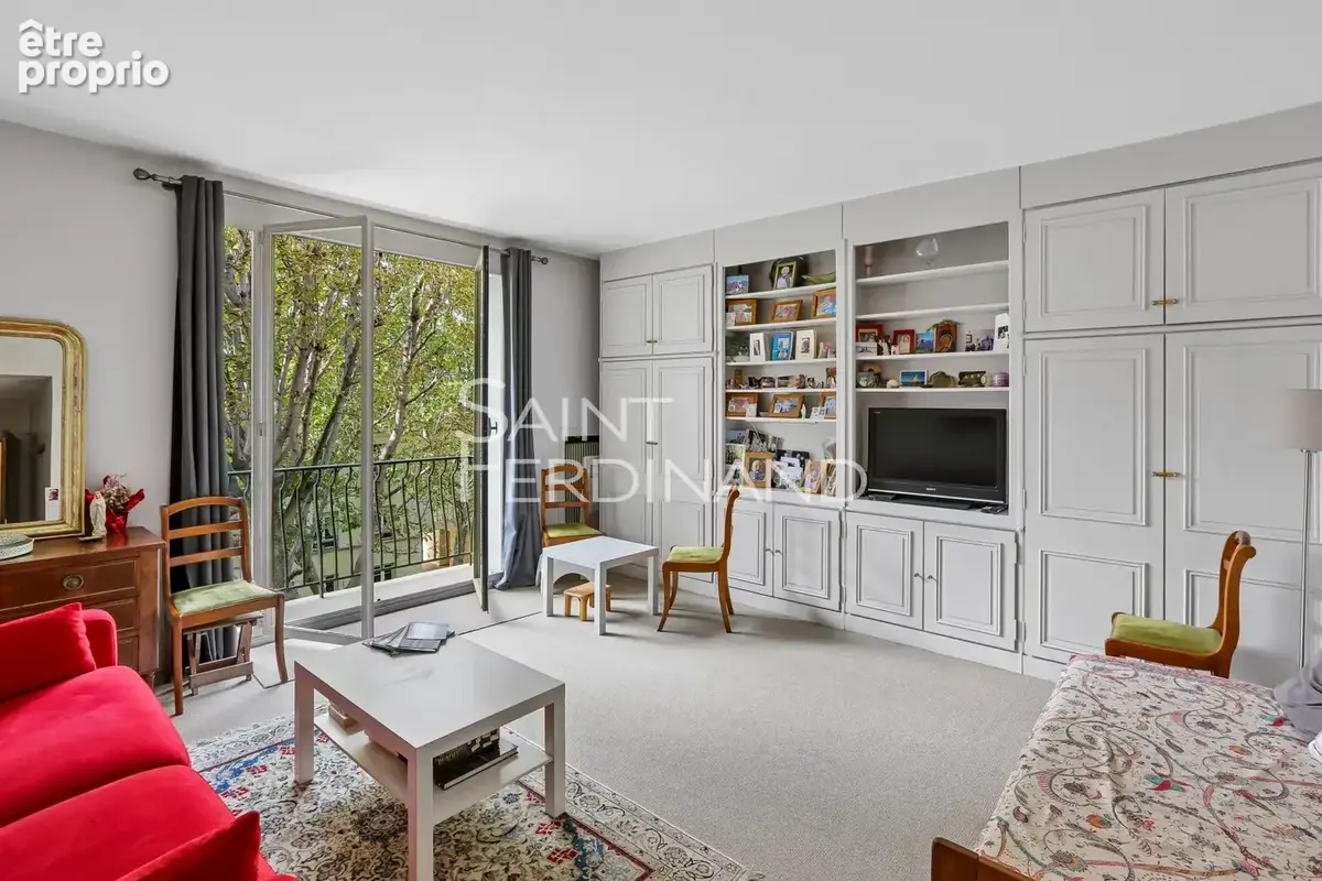 Appartement à NEUILLY-SUR-SEINE