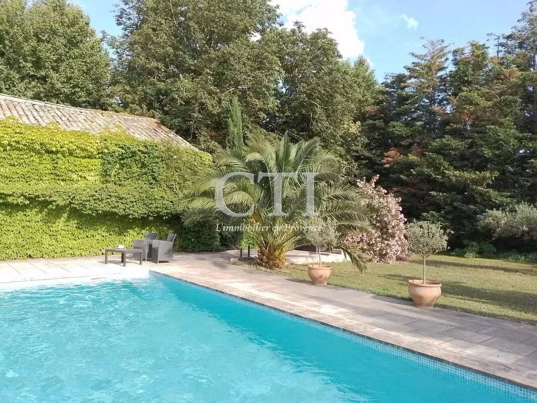 Maison à VAISON-LA-ROMAINE