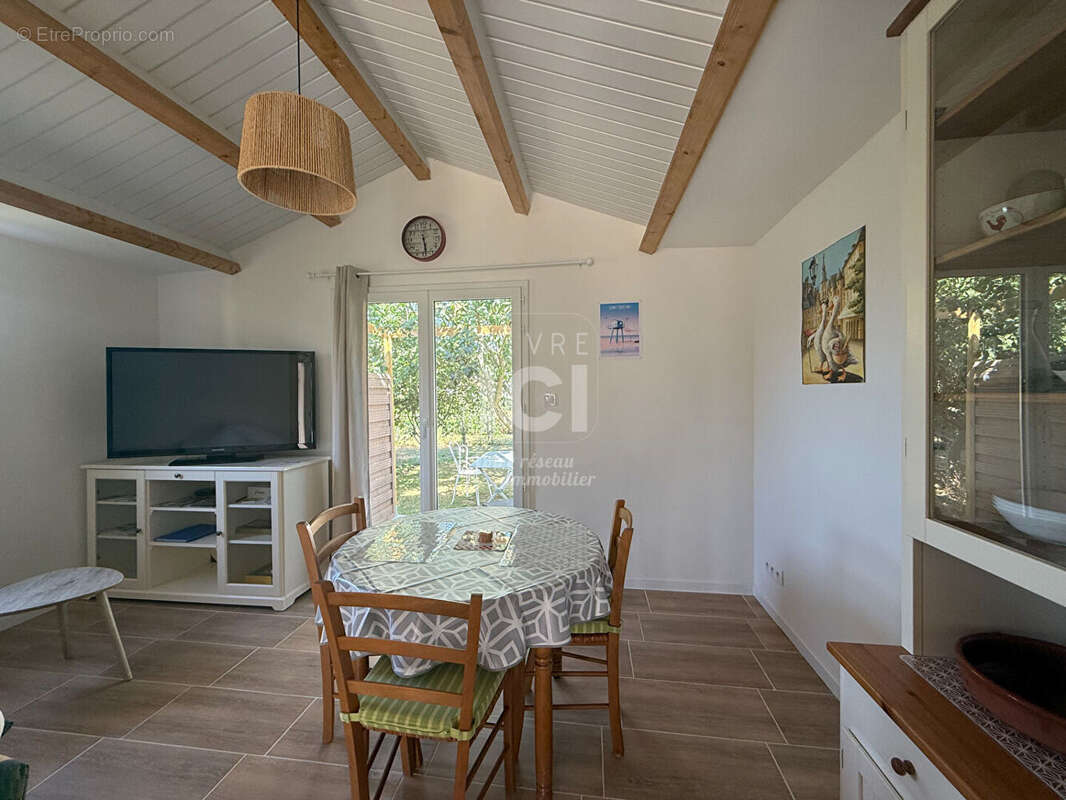 Maison à FROSSAY