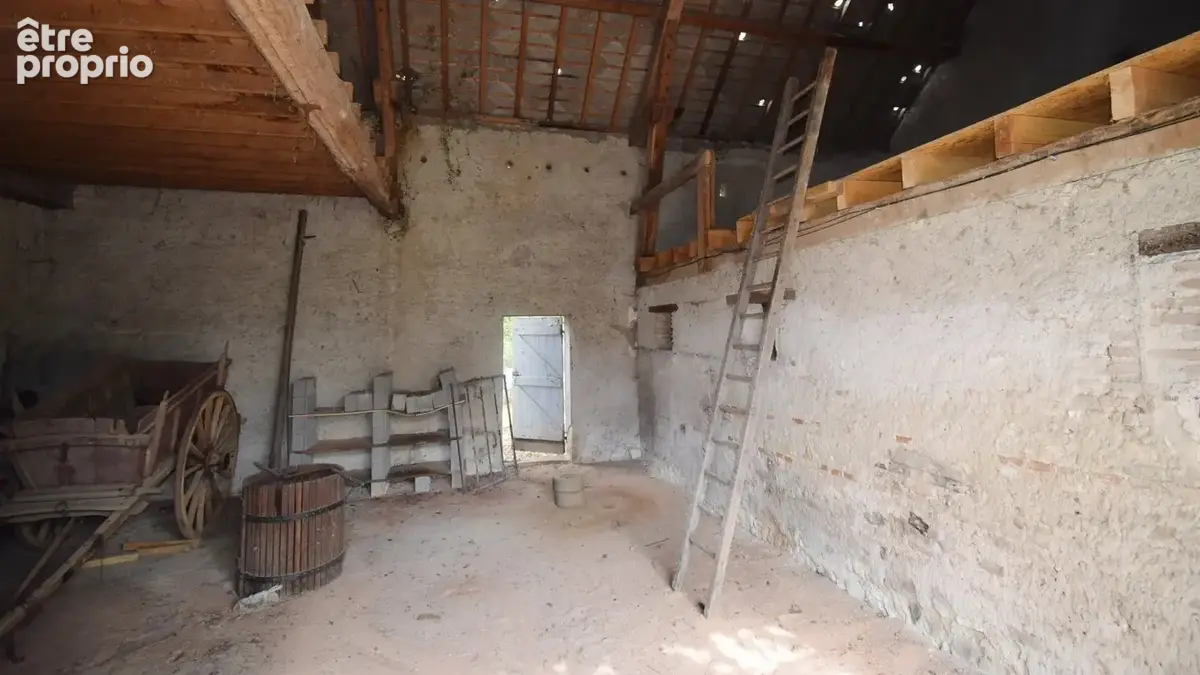 À VENDRE - EXCLUSIVITÉ - Grange 97 m² avec dépendance à CUSSET - photo 5