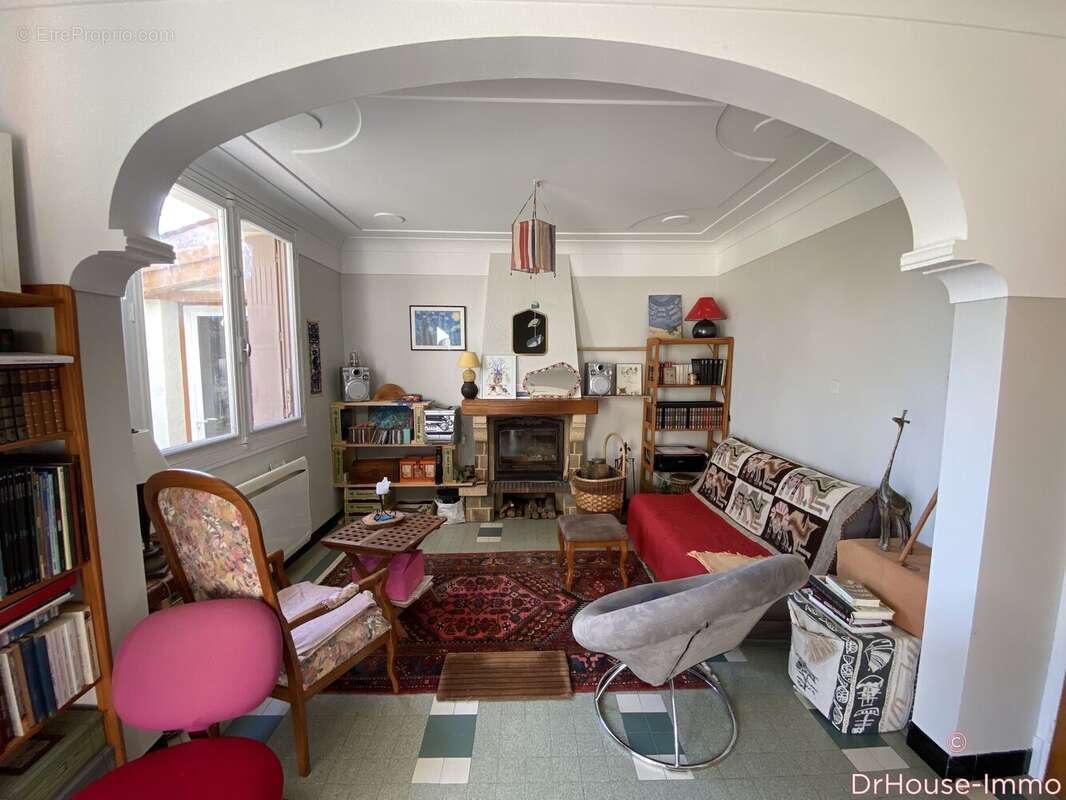 Maison à LA TOUR-DU-CRIEU