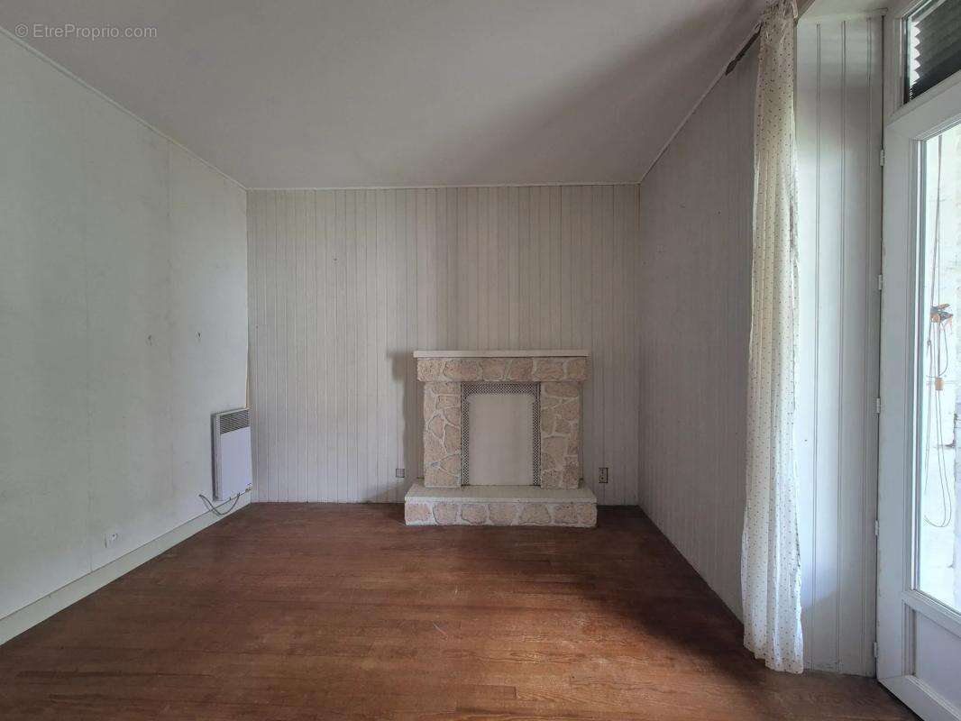 Maison 3 pièces de 80 m2,  Cognac - photo 4