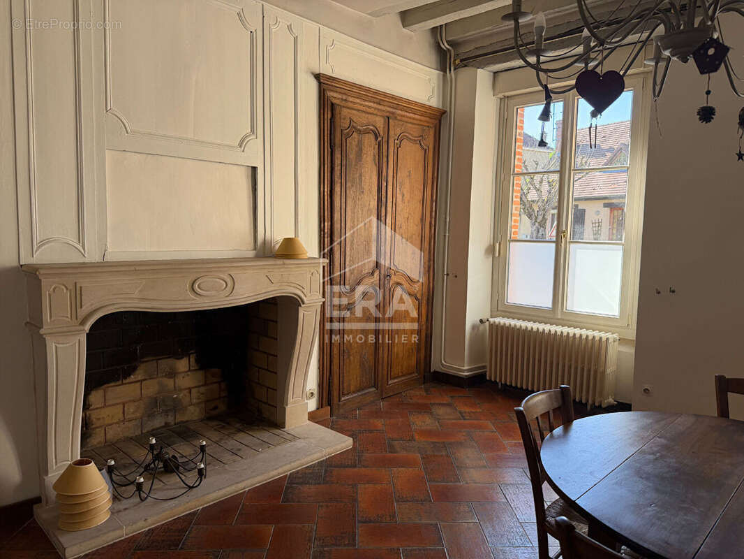 Maison à SAINT-MARTIN-D'ABLOIS
