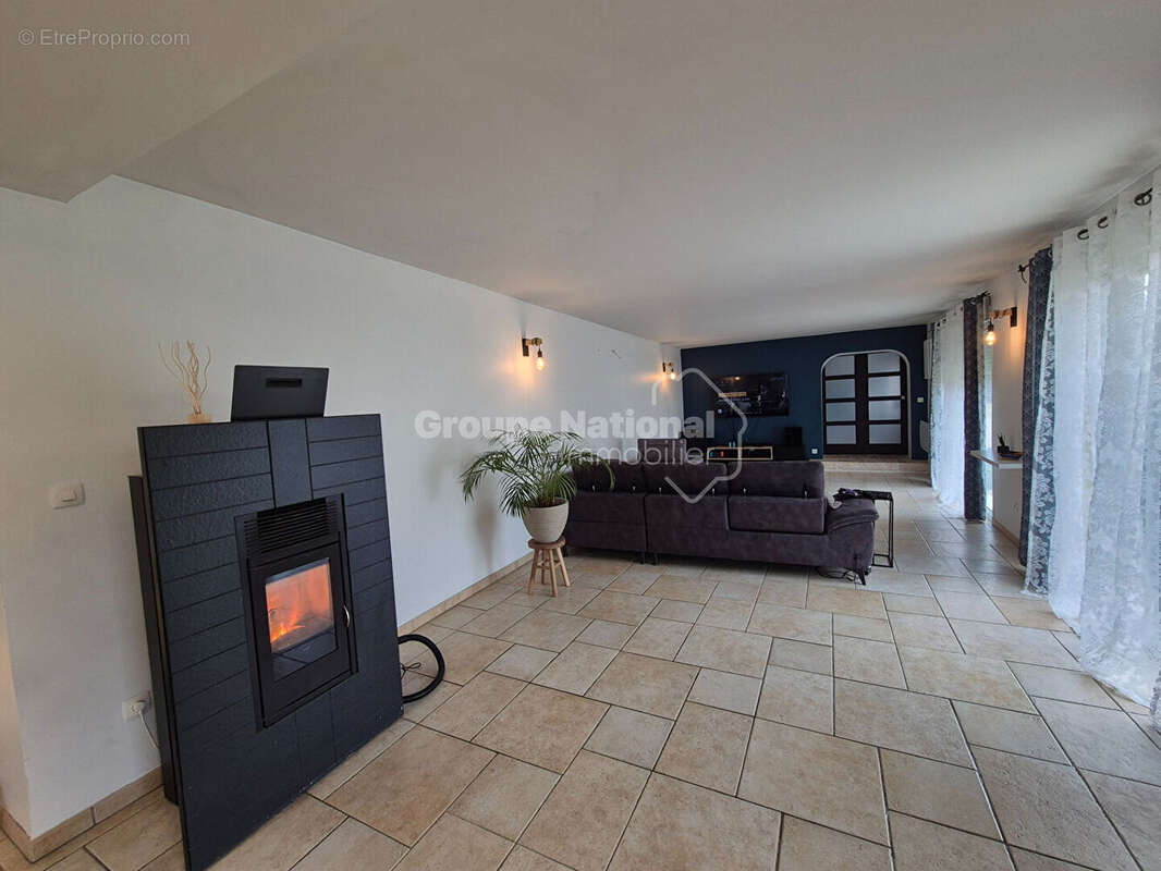 Maison à JOUY-SOUS-THELLE