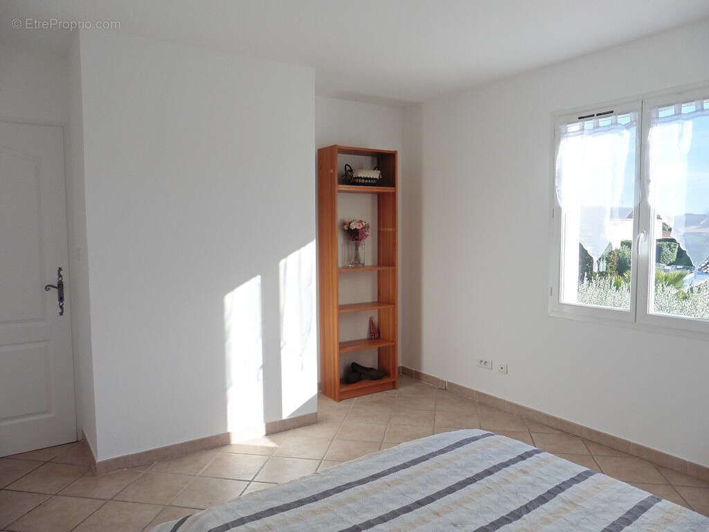 Maison à BOUILLARGUES