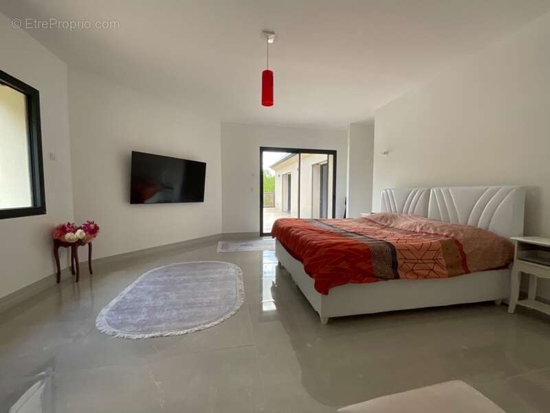 Maison à SAINT-PREST