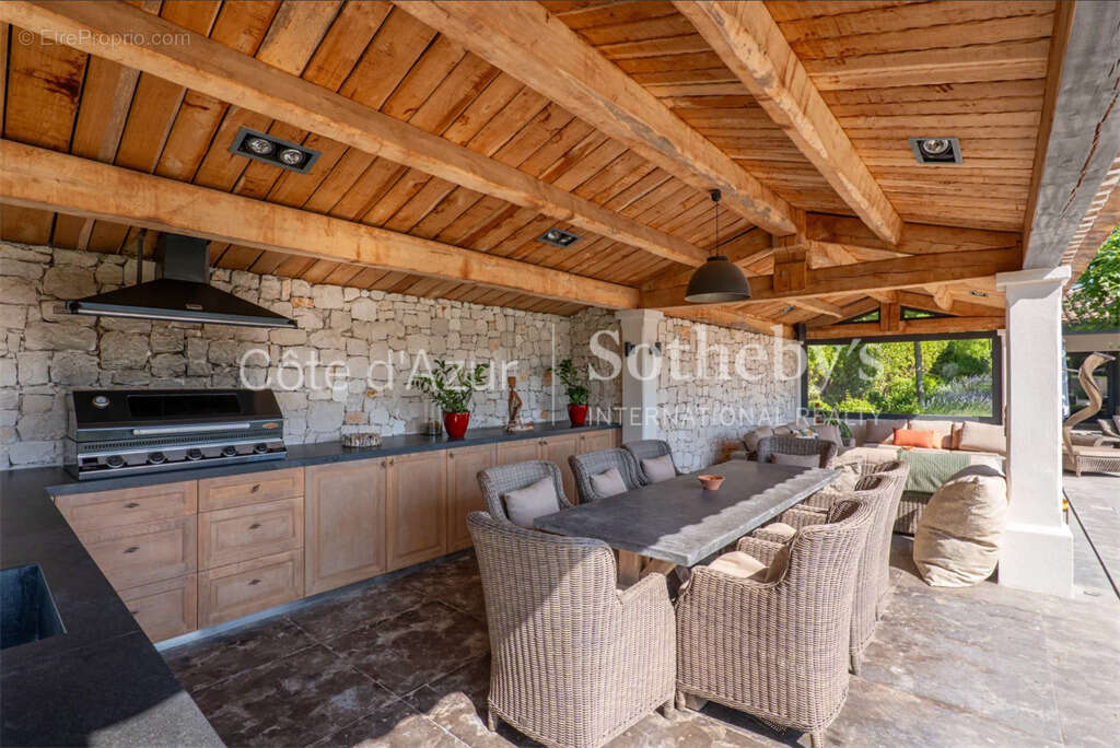 Maison à MOUGINS