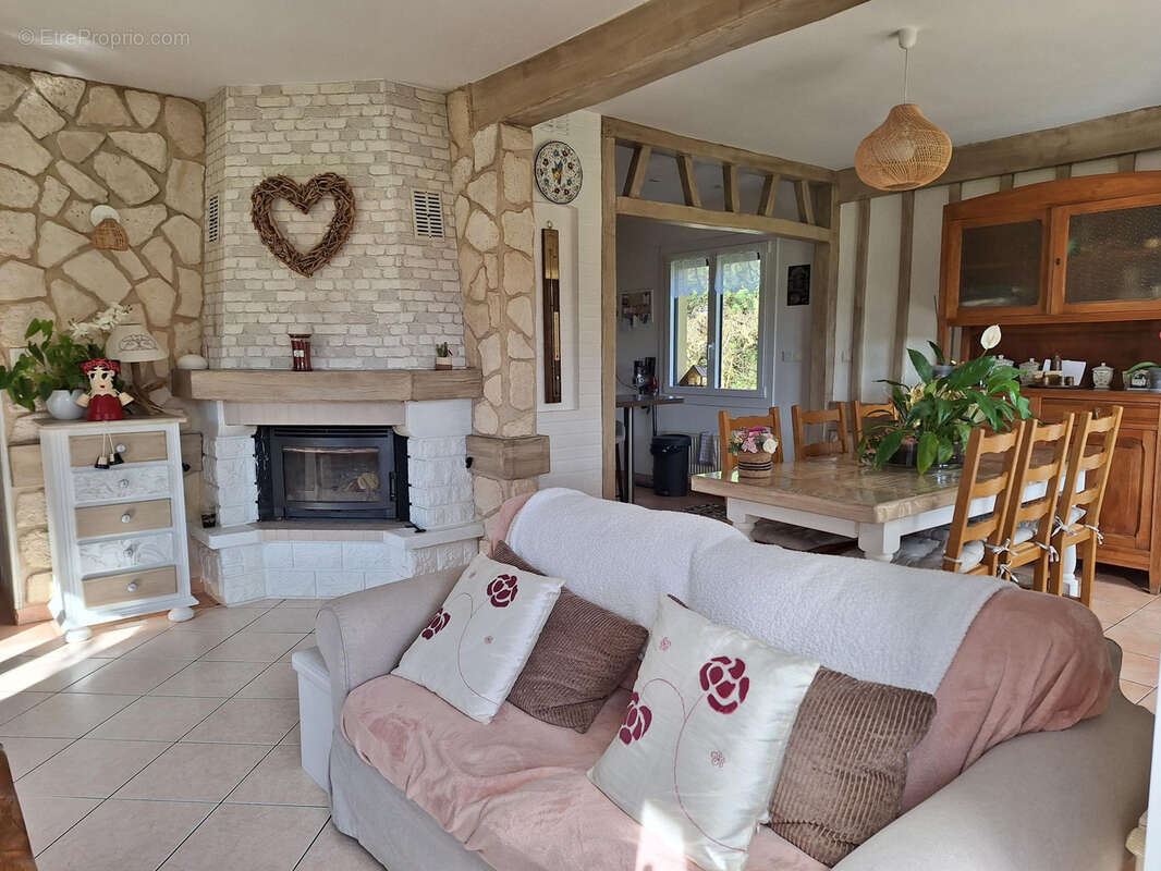 Maison à BAZINVAL