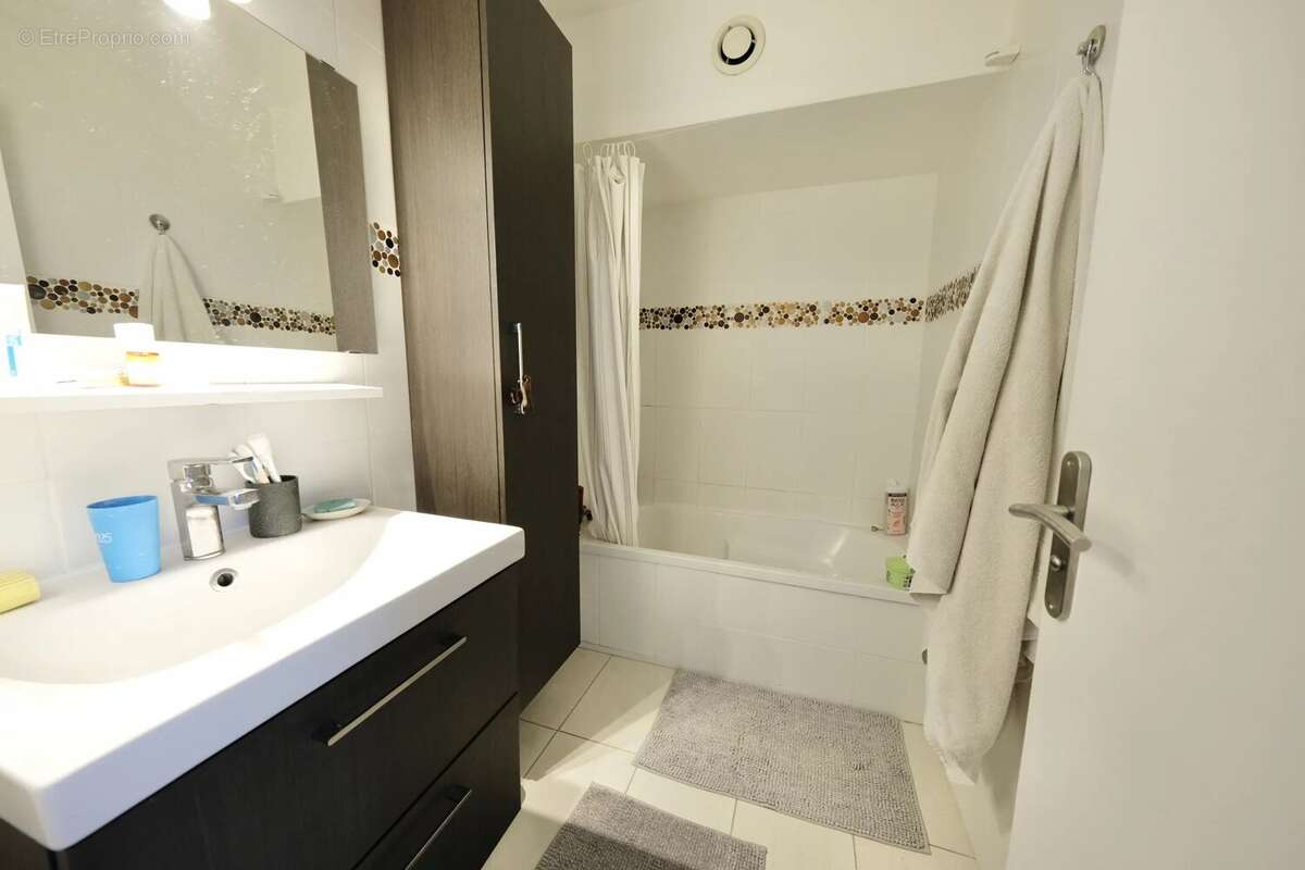 Appartement à OULLINS