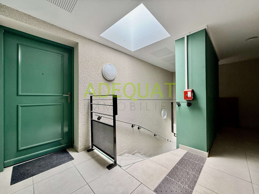 Appartement à L'ISLE-D'ABEAU