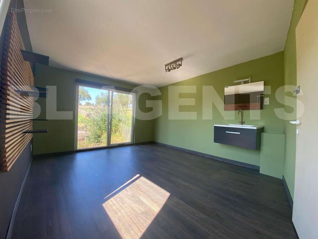 453412384_1132882184480434_2390014527354164279_n - Maison à MATTON-ET-CLEMENCY