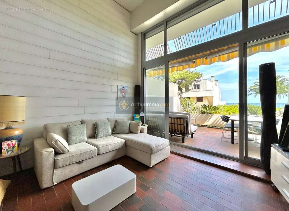 Appartement à FREJUS