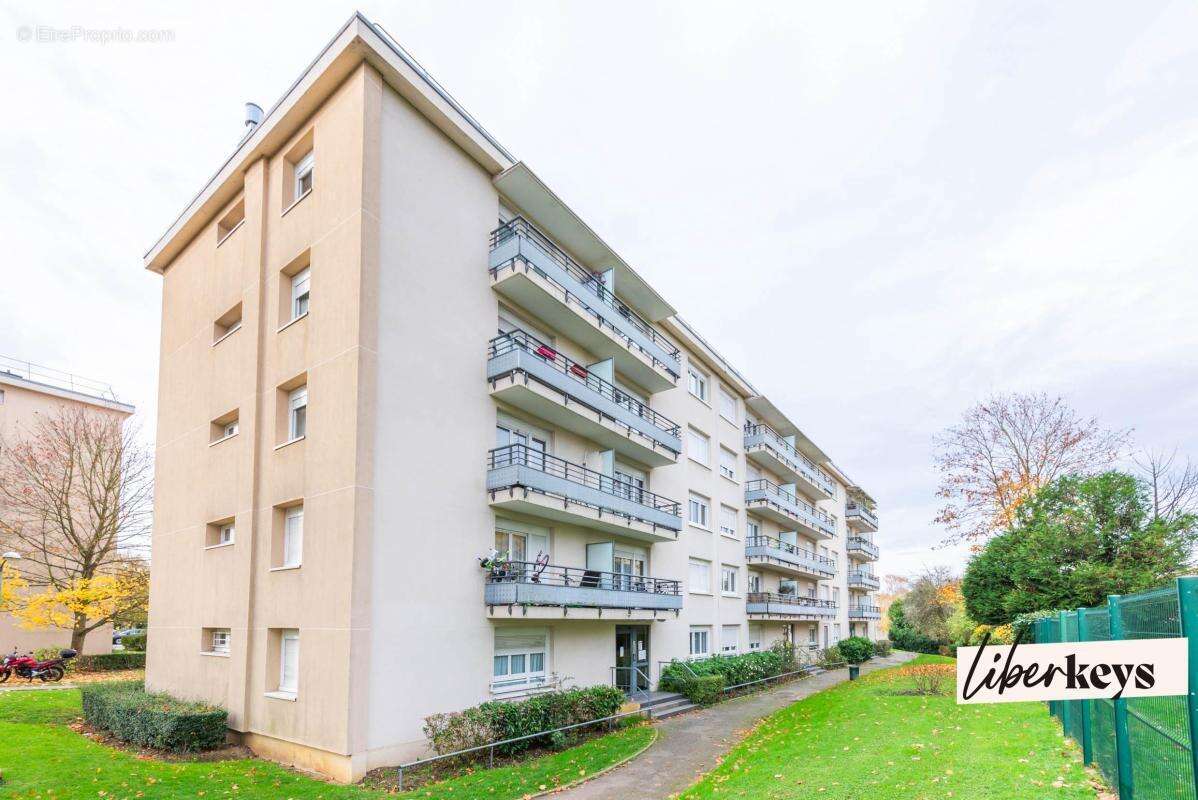 Appartement à PLAISIR