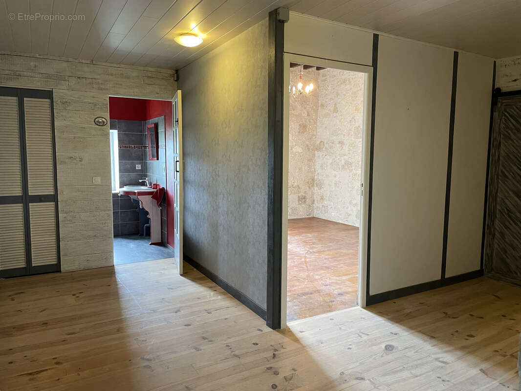 Maison à LARROQUE-SUR-L&#039;OSSE