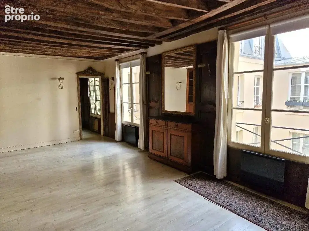 4° - hotel de sully - 2/3 pieces ensoleille - photo 2