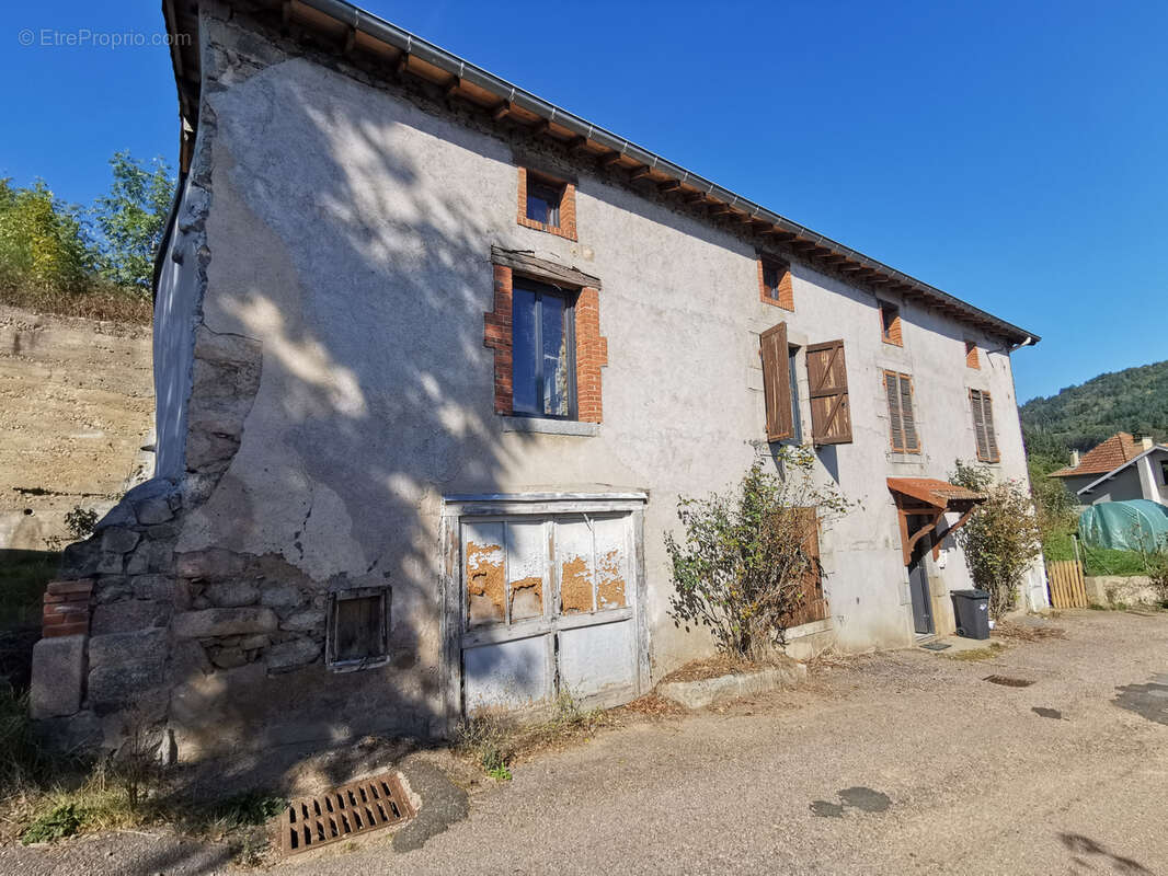 Maison à SAINT-JUST-EN-CHEVALET