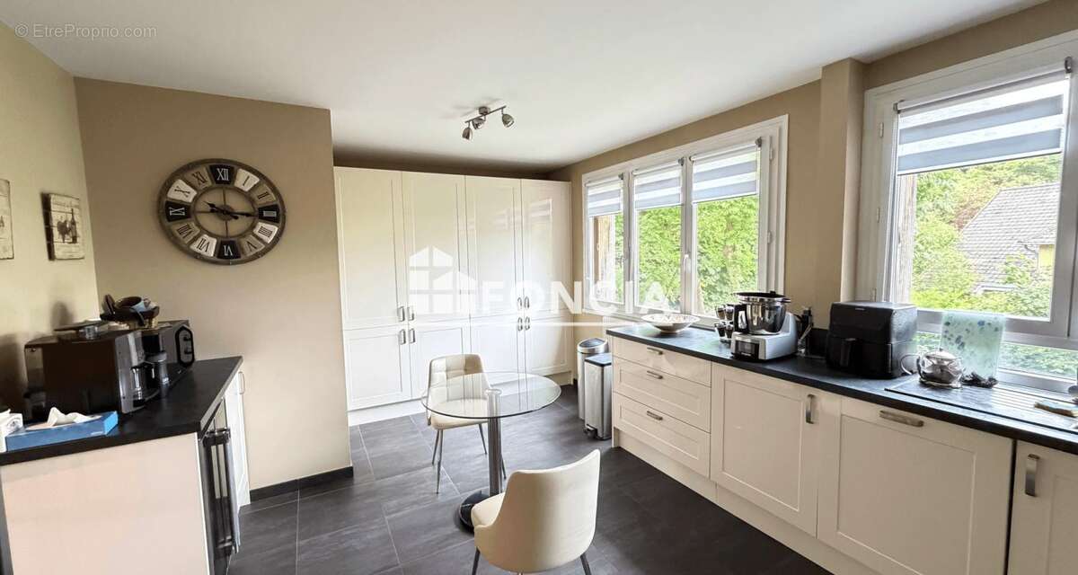 Appartement à BOUGIVAL