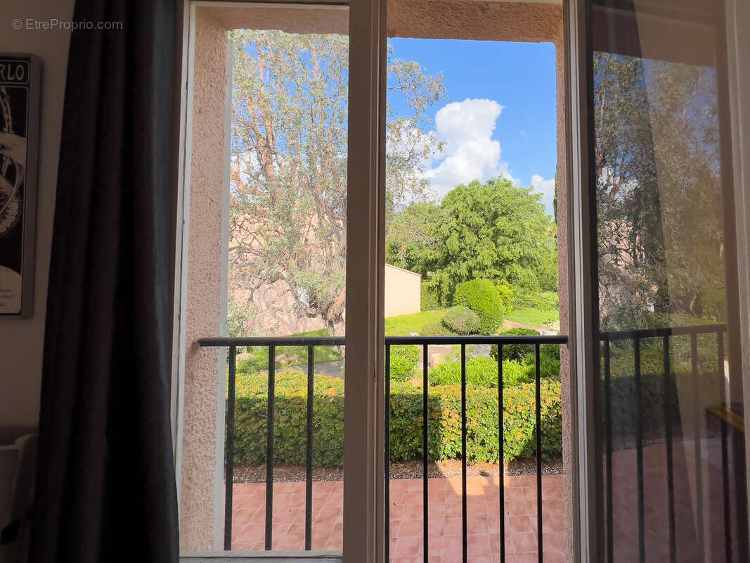 Appartement à LA LONDE-LES-MAURES