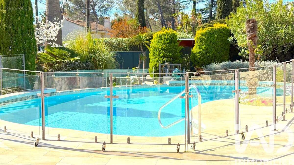 Photo 4 - Maison à SAINT-RAPHAEL