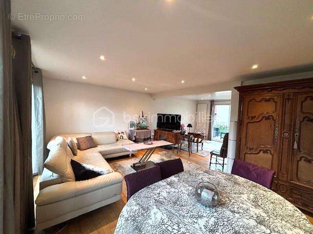 Maison à BRY-SUR-MARNE