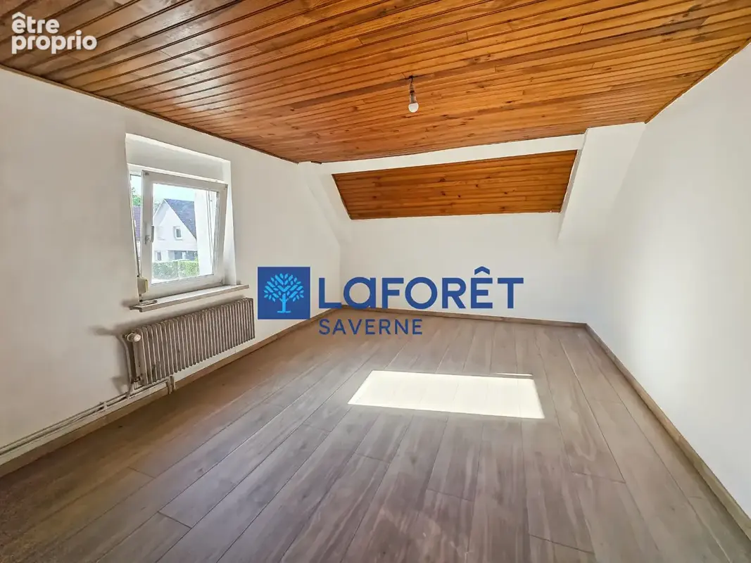 Maison 5 pièces avec jardin et garage - photo 8