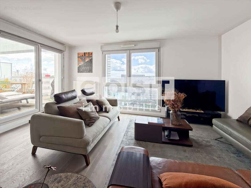 Appartement à GENNEVILLIERS
