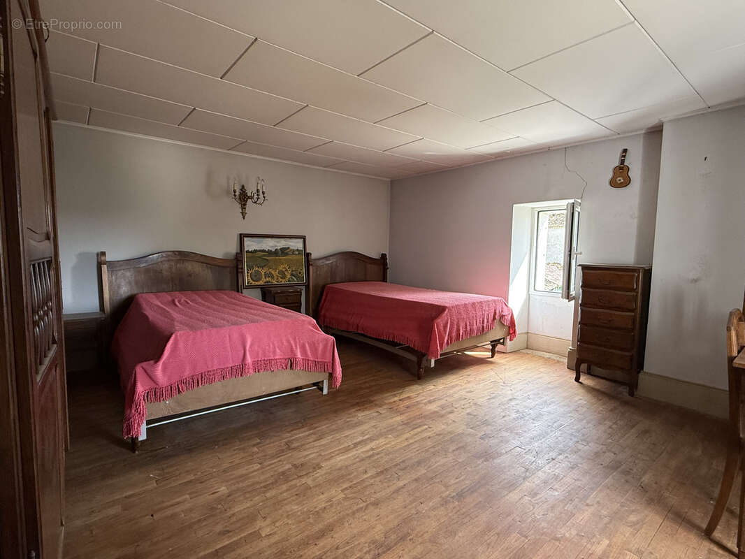 Charmante propriété en piere avec pigeonnier et dépendances - photo 14