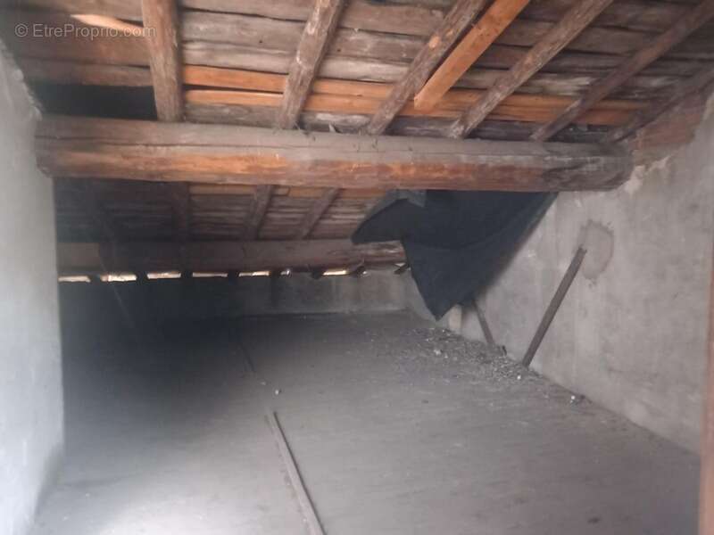 Appartement à THIERS