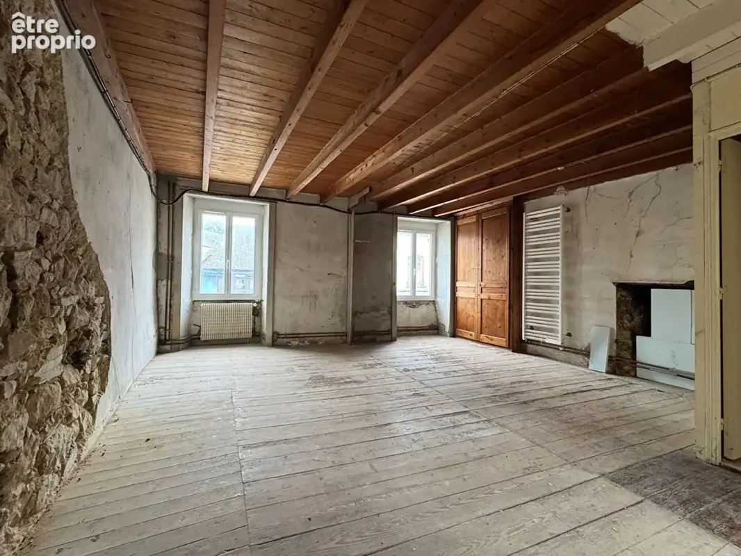Immeuble à potentiel locatif, Ag. du Donjon. - photo 7