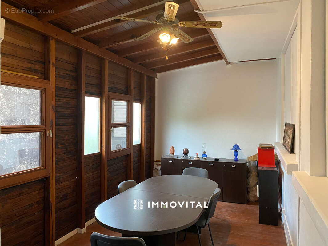 Appartement à POINTE-A-PITRE