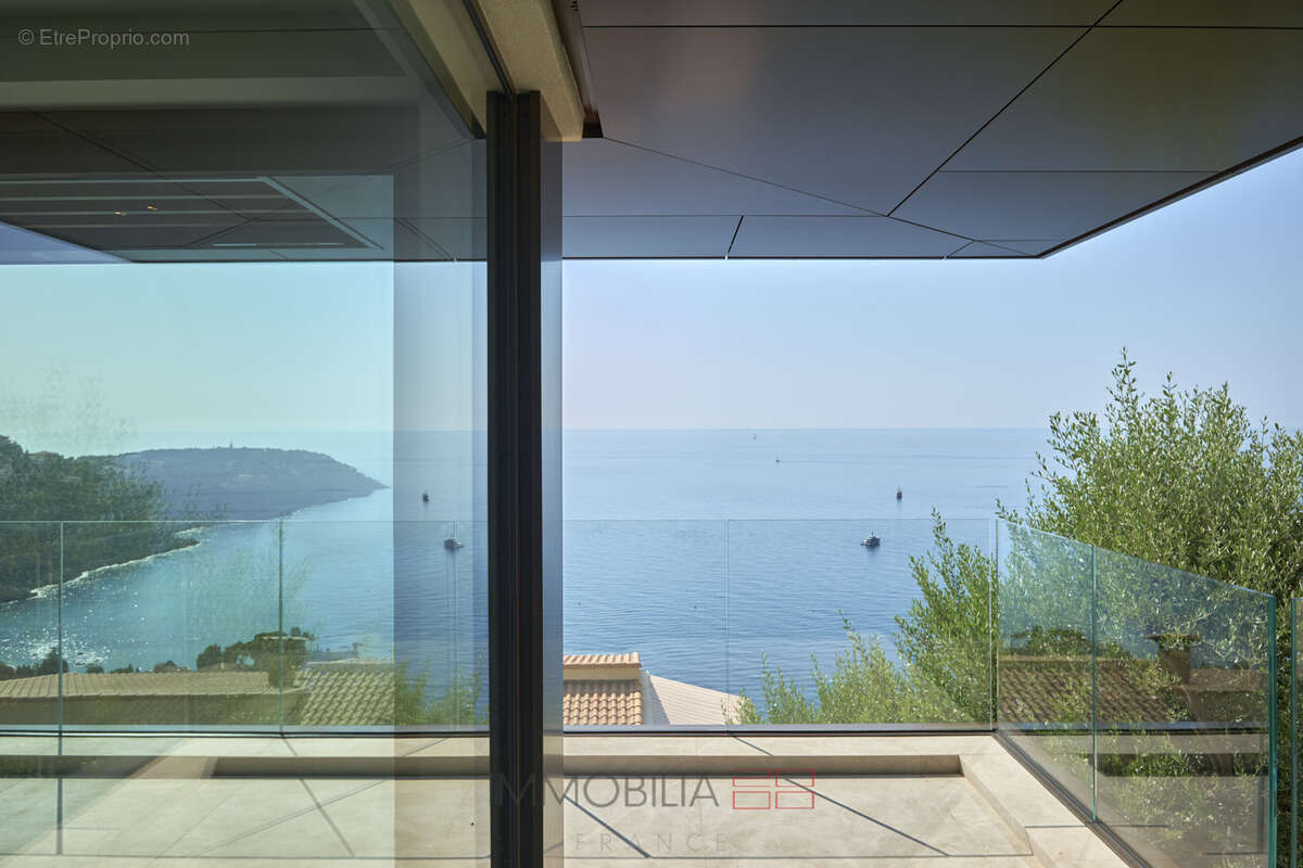 Villa contemporaine rénovée avec vue mer spectaculaire   Secteur Golfe Bleu, à deux pas de Monaco - photo 7