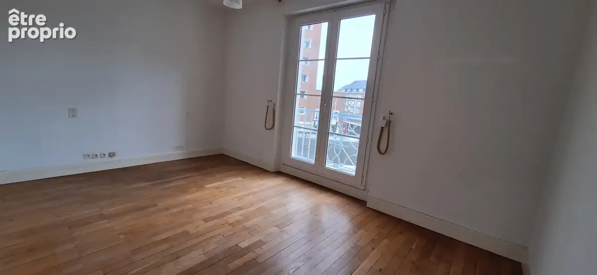T3 lumineux avec 2 balcons, cave et cellier en centre-ville - photo 7