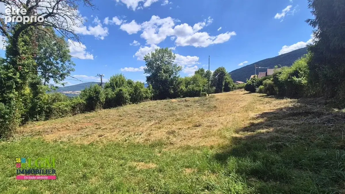 Photo Terrain à Chanay au prix de 167 000€