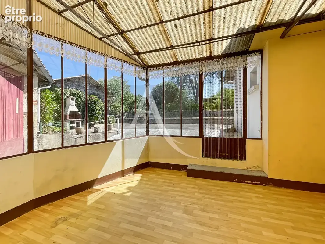Maison de village avec beaucoup de dépendances ! - photo 8